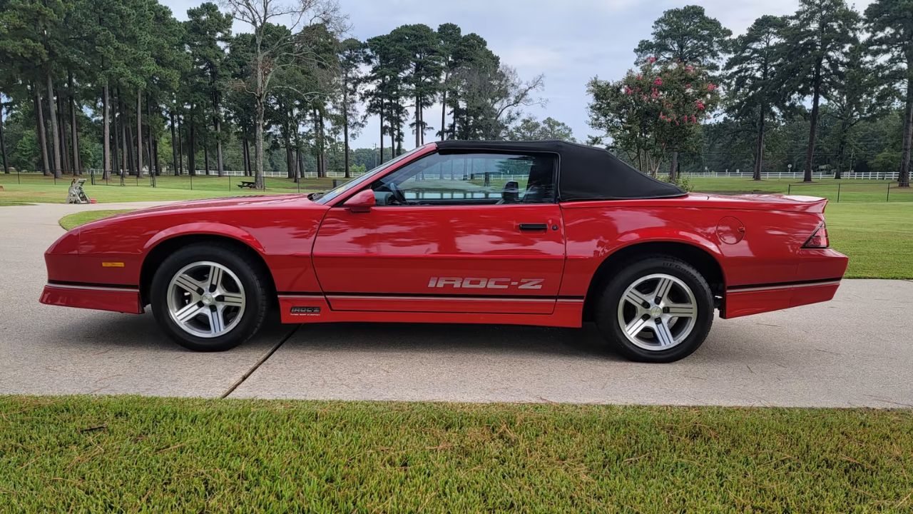 Chevrolet Camaro IROC-Z Convertible