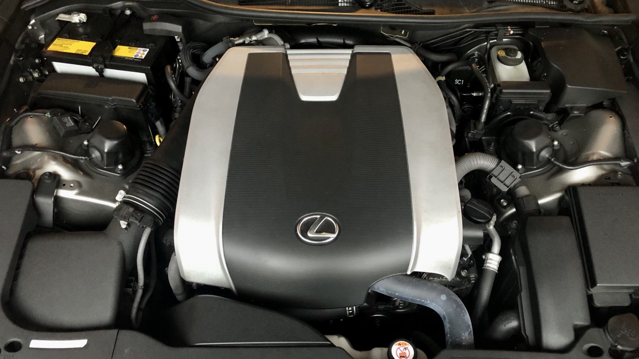 2GR-FKS_in_a_Lexus_GS350