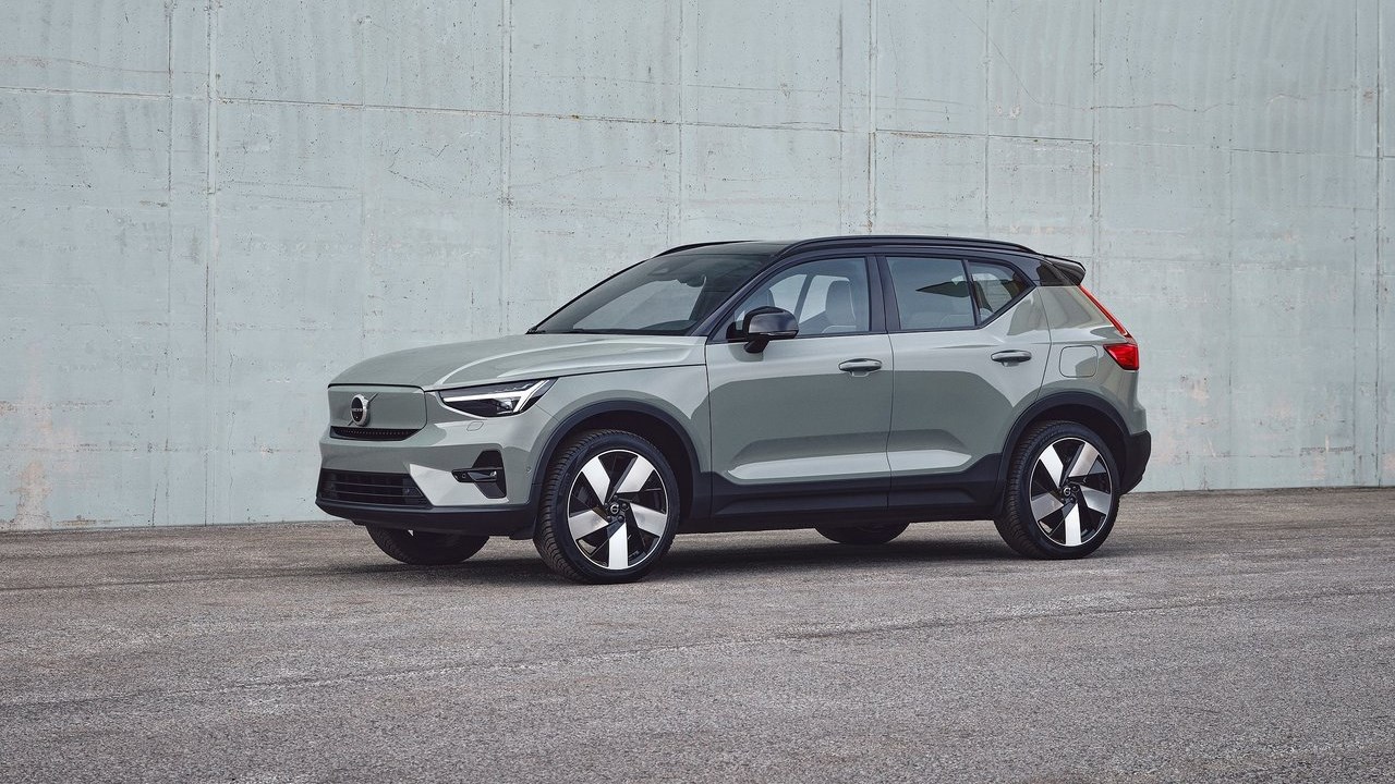 2023 Volvo XC40