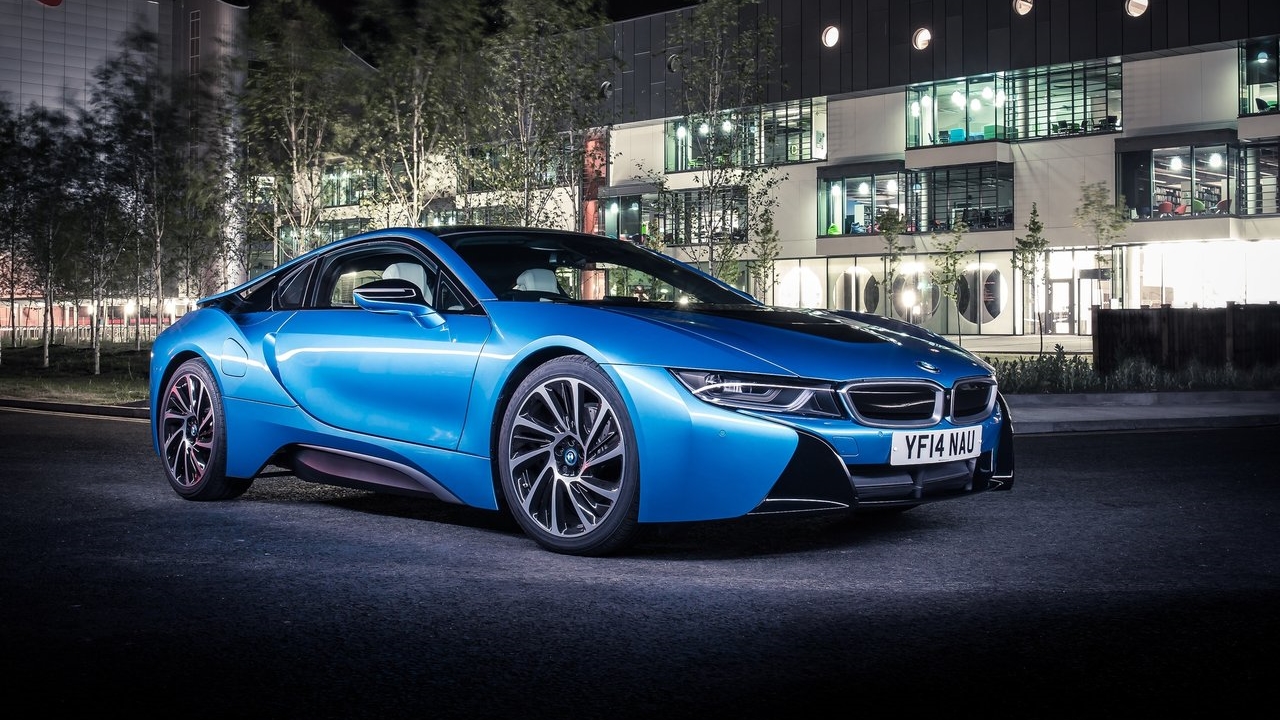 BMW i8