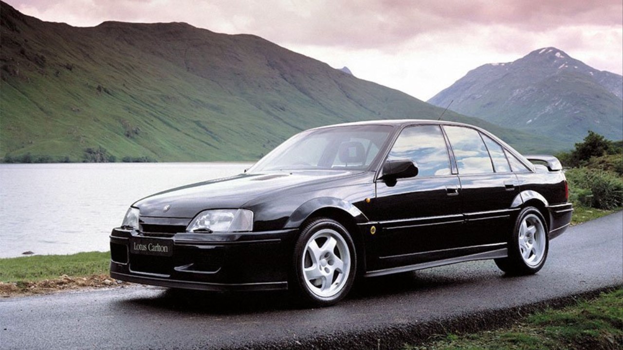 Lotus Carlton