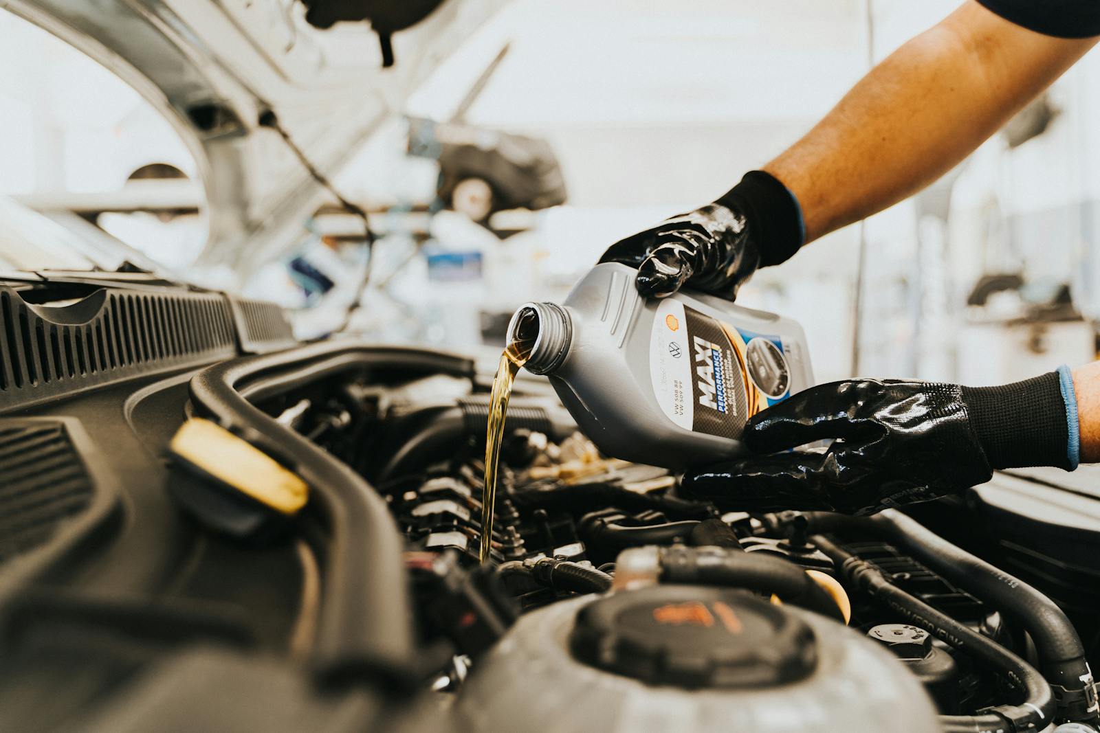 10 Oil Change Mistakes That Damage Engines Over Time