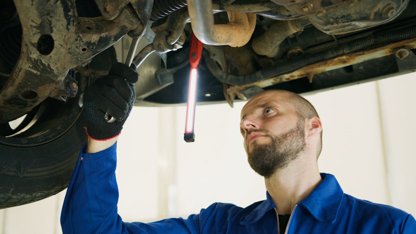 10 Red Flags You’re About to Be Overcharged for Repairs