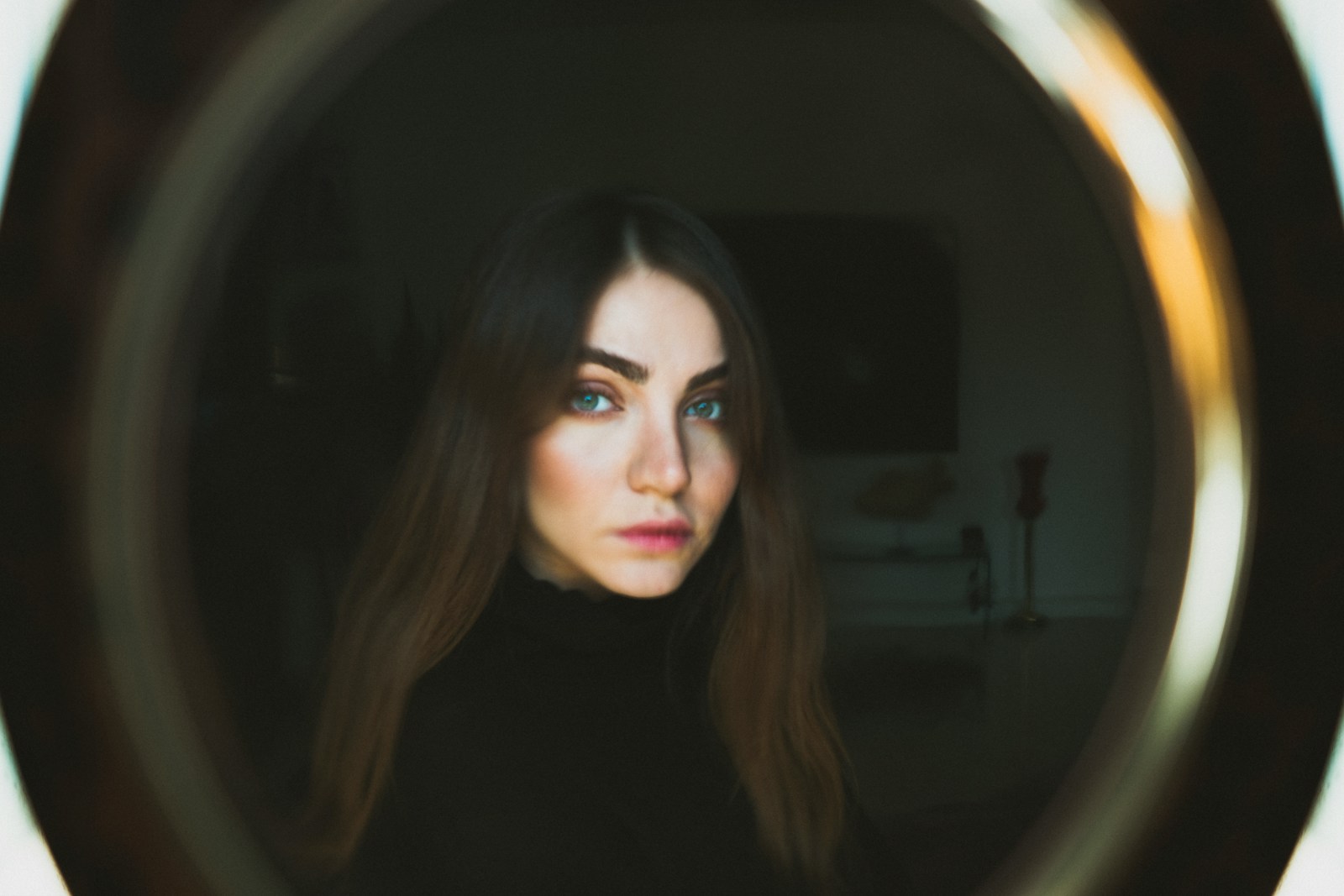 10 Narcissist Tricks That Keep Men in Toxic Cycles