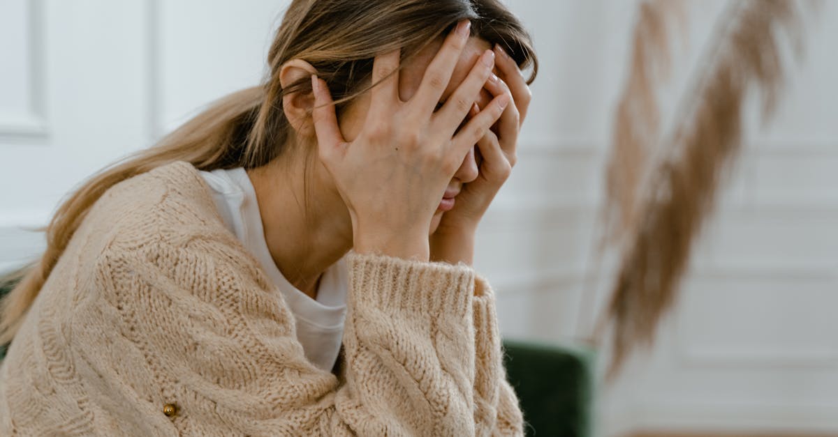 7 Psychological Triggers That Make Women Chase You